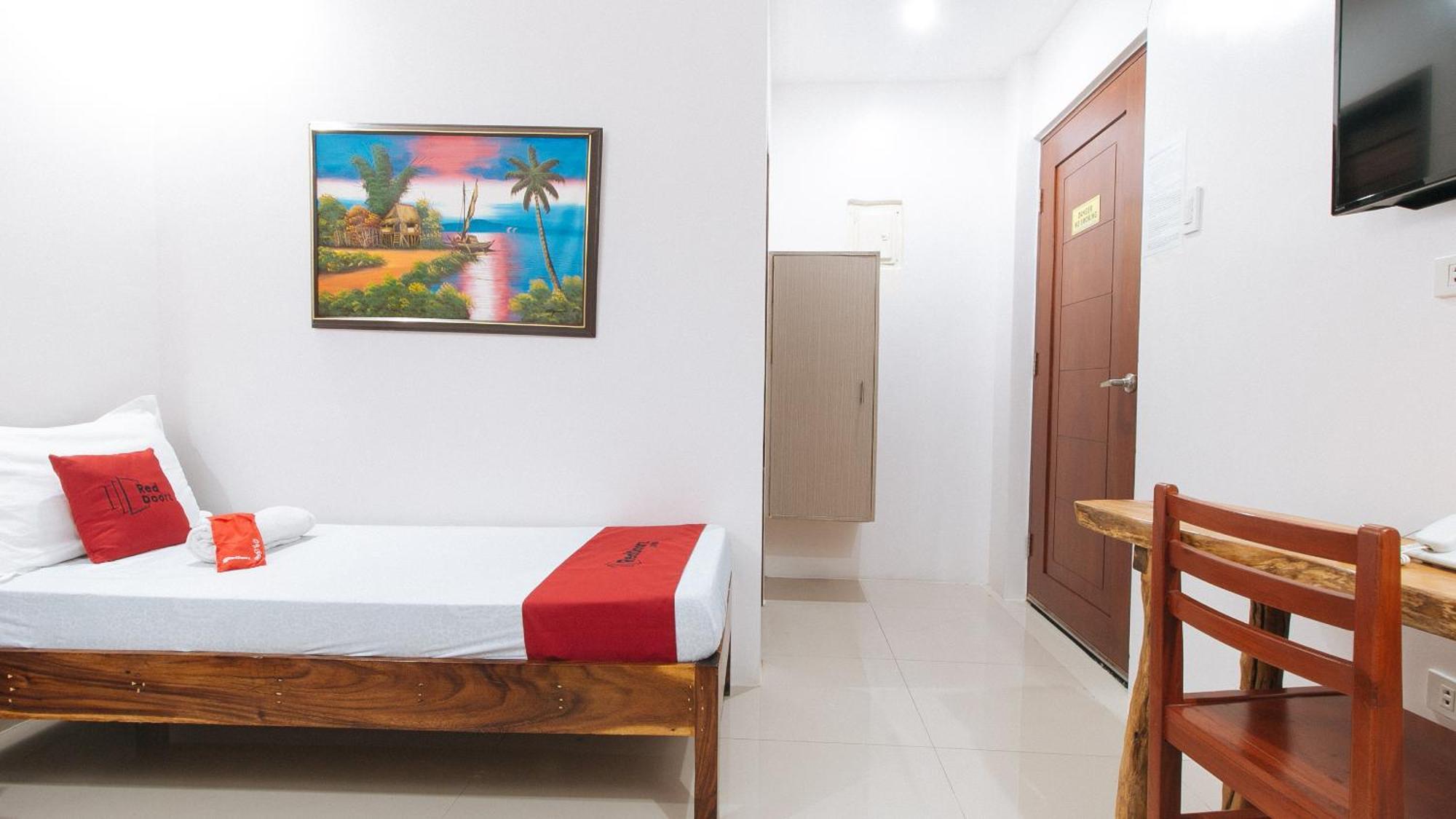 Reddoorz Plus @ Jollydays Hotel Nueva Ecija San Jose  Εξωτερικό φωτογραφία