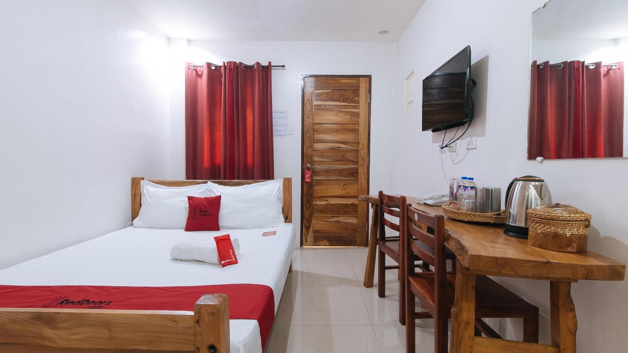 Reddoorz Plus @ Jollydays Hotel Nueva Ecija San Jose  Εξωτερικό φωτογραφία