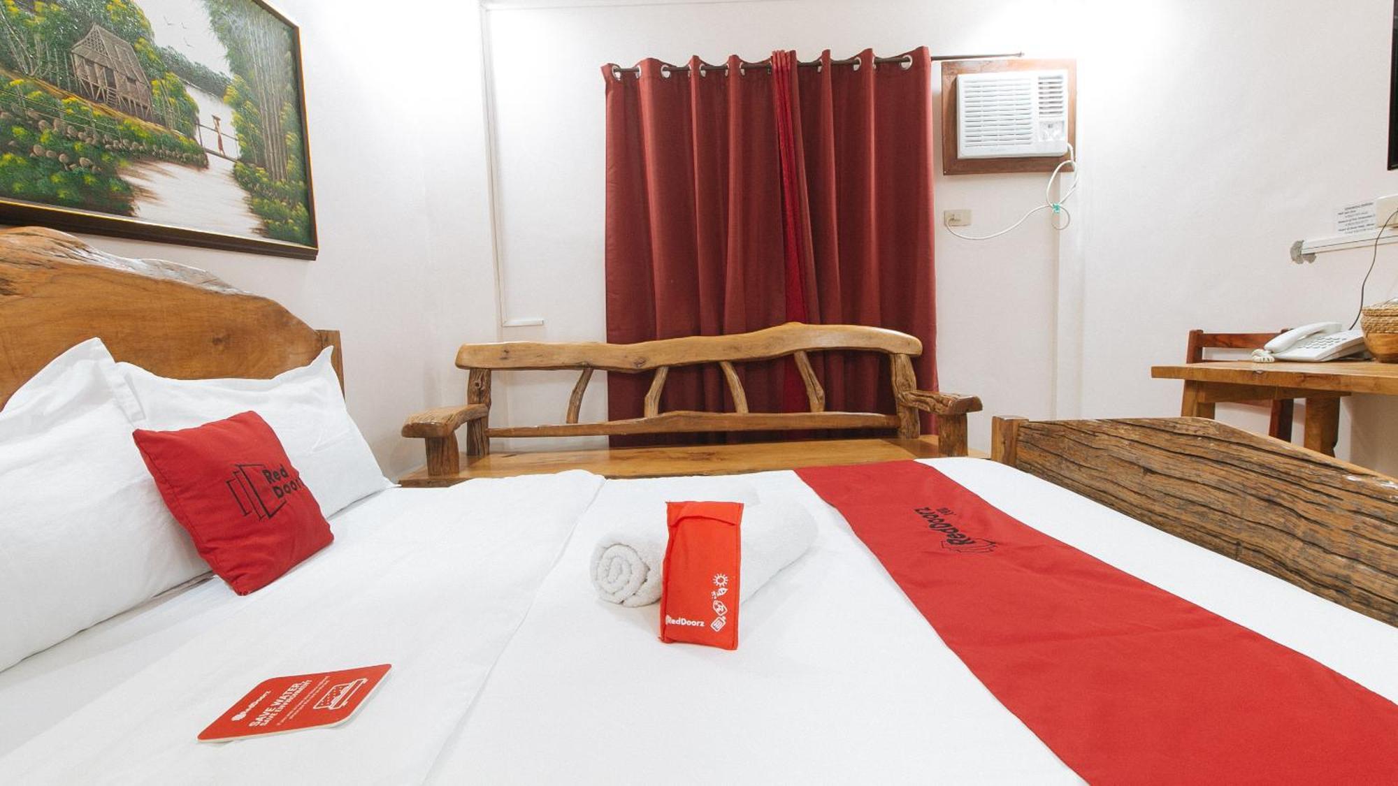 Reddoorz Plus @ Jollydays Hotel Nueva Ecija San Jose  Εξωτερικό φωτογραφία