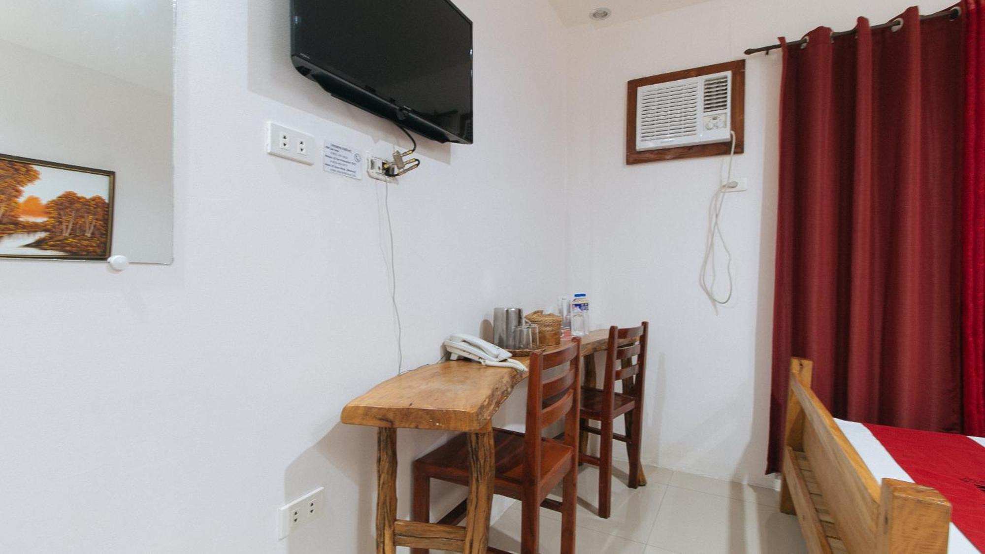 Reddoorz Plus @ Jollydays Hotel Nueva Ecija San Jose  Εξωτερικό φωτογραφία