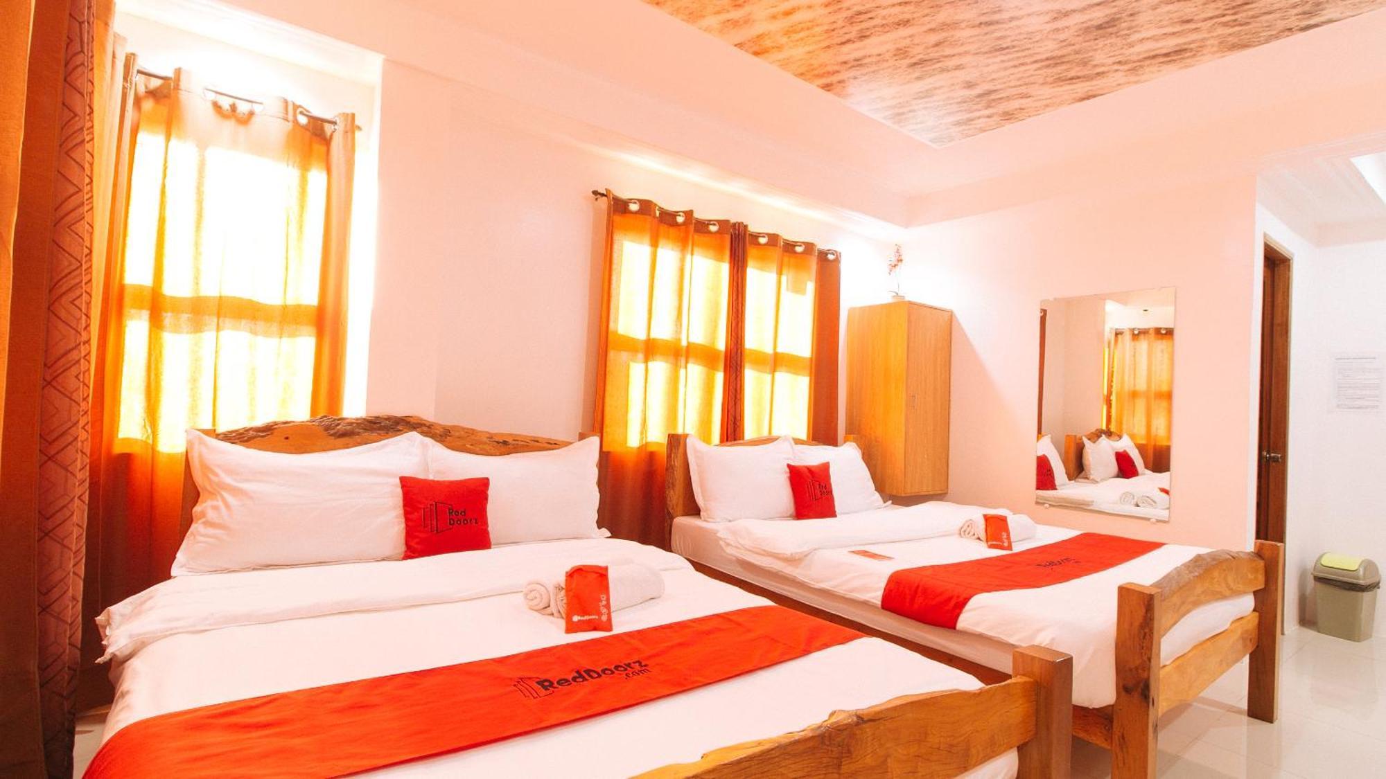 Reddoorz Plus @ Jollydays Hotel Nueva Ecija San Jose  Εξωτερικό φωτογραφία