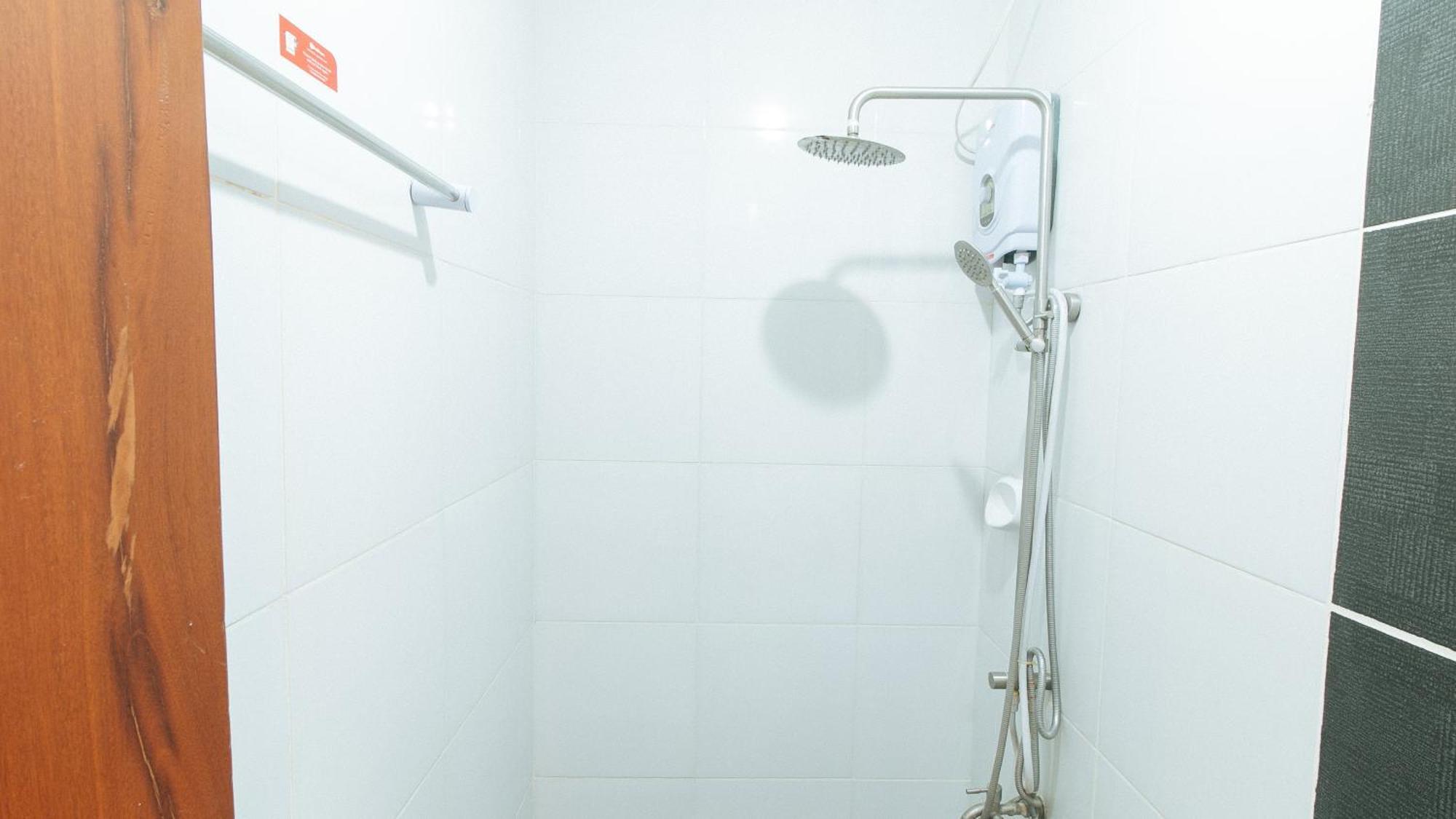 Reddoorz Plus @ Jollydays Hotel Nueva Ecija San Jose  Εξωτερικό φωτογραφία