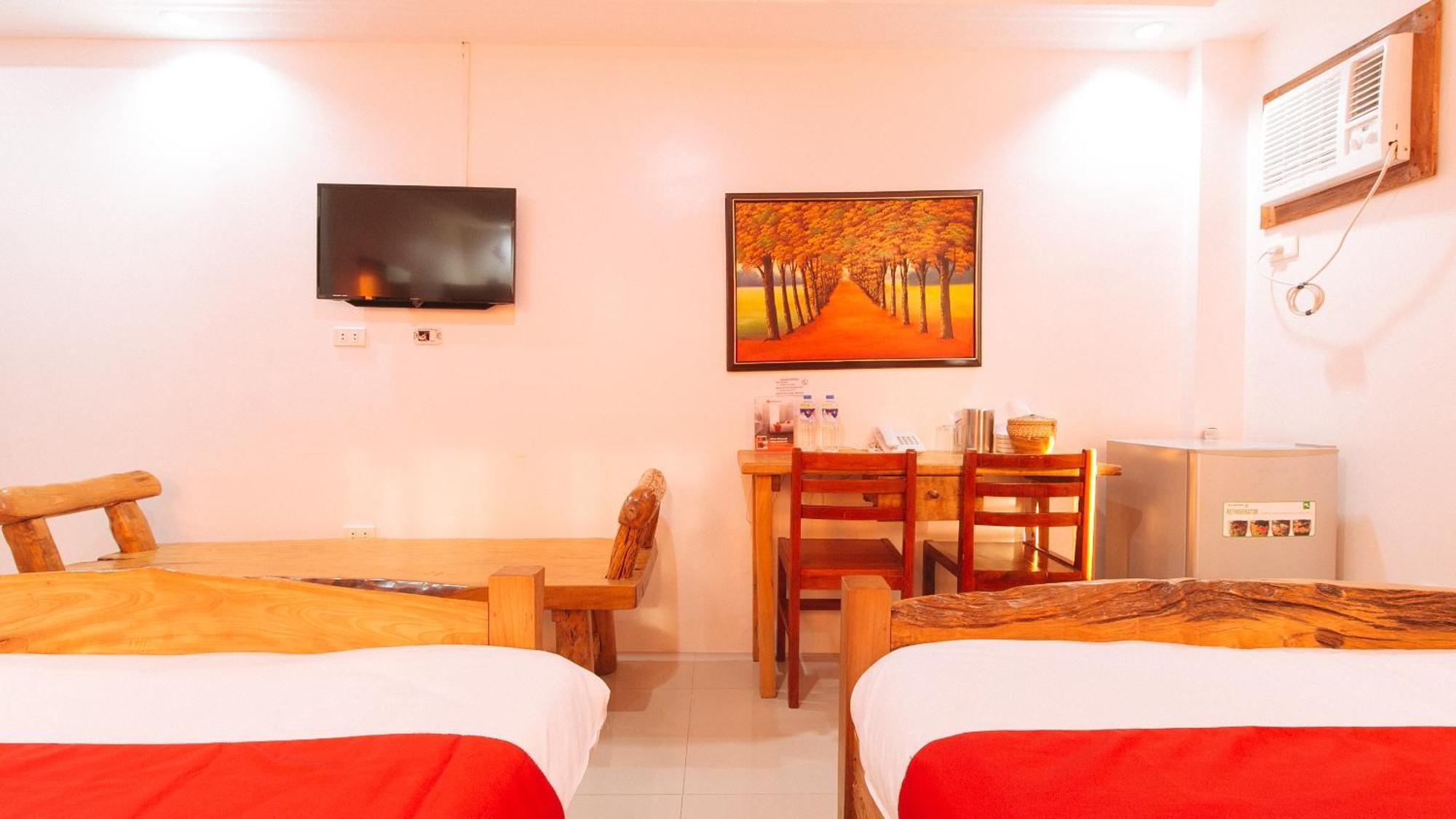 Reddoorz Plus @ Jollydays Hotel Nueva Ecija San Jose  Εξωτερικό φωτογραφία